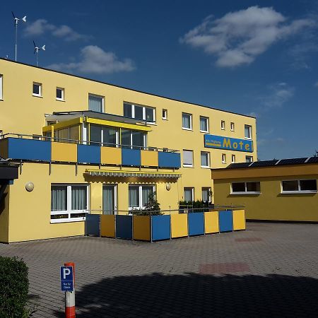 Motel Am Highway Althengstett エクステリア 写真